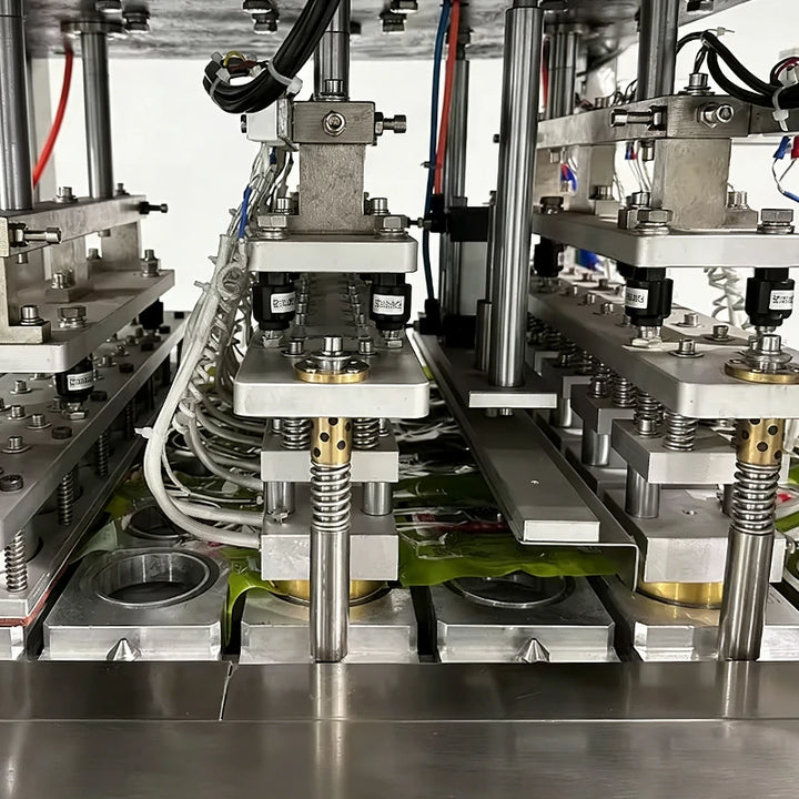 Ice Cube Cup Filling and Sealing Machine Plastic Cup Filling Machine